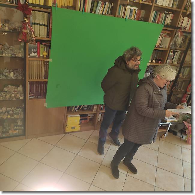 Clicca per scorrere le foto originali ingrandite